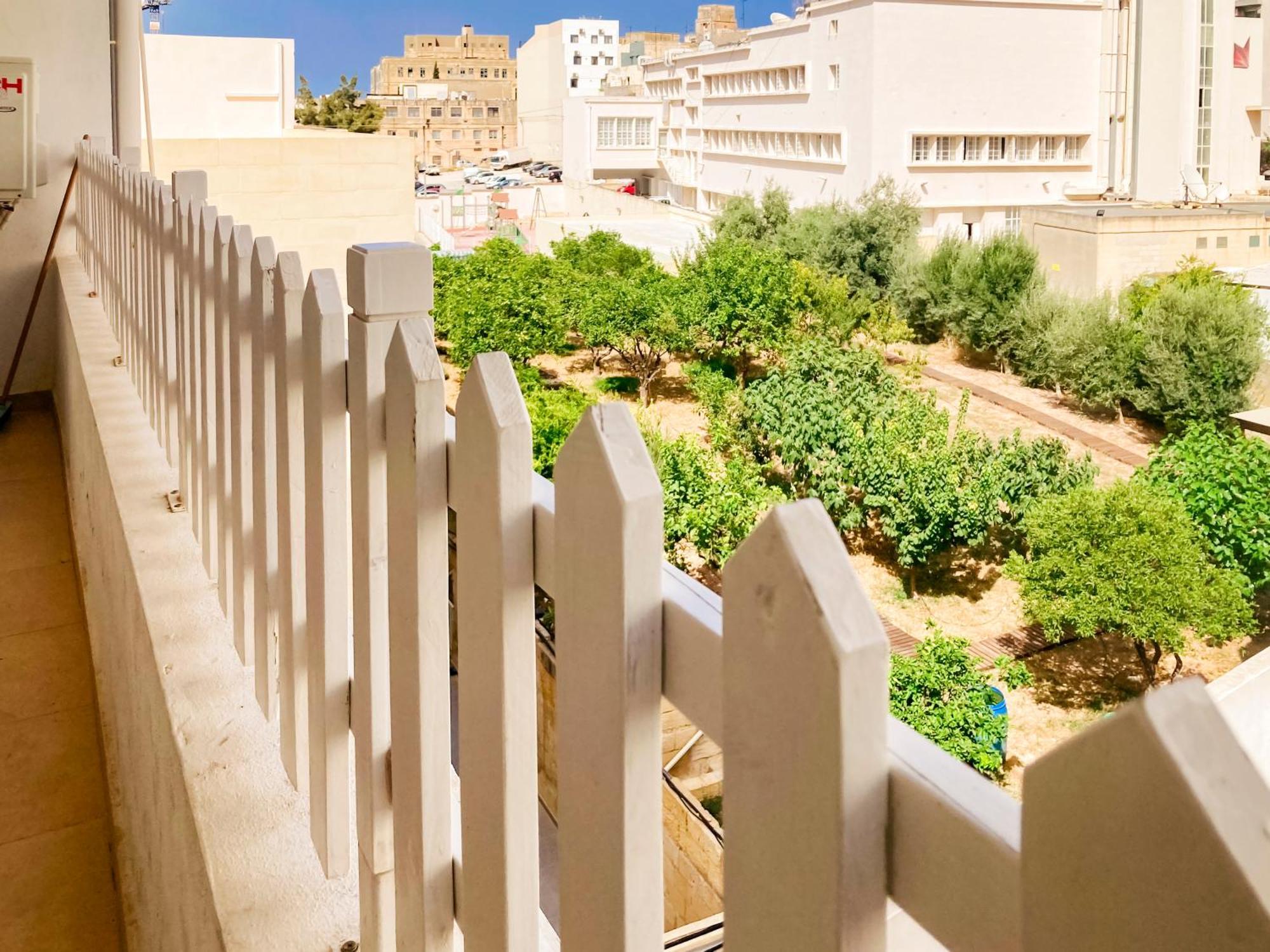 Xl Central Home - Sleeps 10 People Pieta Bagian luar foto